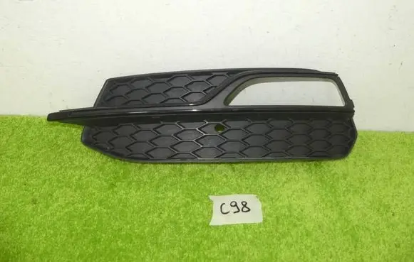 Audi A3 S3 8V Front bumper lower grill 8V3807681C