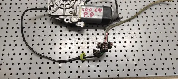 Audi 100 S4 C4 Front door window regulator motor 0531826101 7743001602