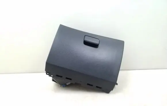 Mercedes-Benz A W176 Glove box 1085694X