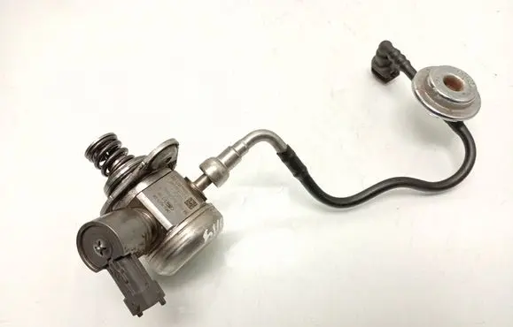 Ford Focus Fuel injection high pressure pump CM5G9D376GA