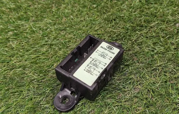 KIA Rio Other relay 95250FD200