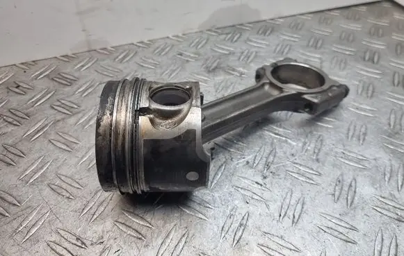 Piston with connecting rod