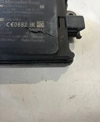 Mercedes-Benz E W213 Distronic sensor radar A0004462249 10R047498