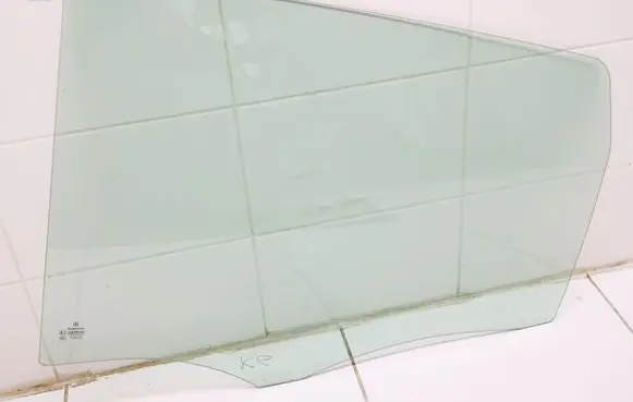 Mercedes-Benz B W245 Rear door window glass