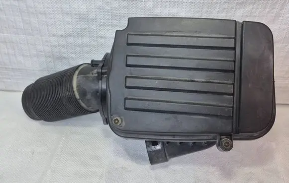 Air filter box