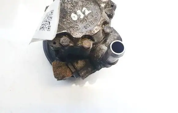 Volkswagen Bora Power steering pump 91130 038145255B