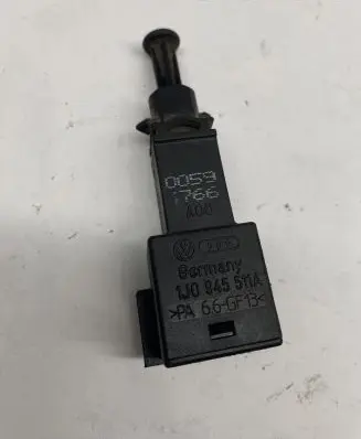 Clutch pedal sensor