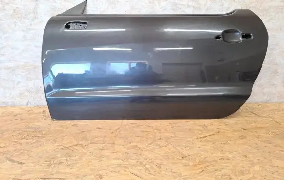 Peugeot RCZ Front door