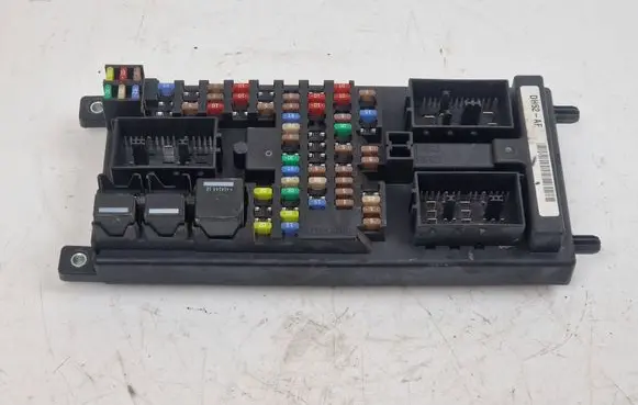 Land Rover Freelander 2 - LR2 Fuse module 3521AT510A