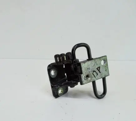 Audi Q7 4L Front door upper hinge 8E0831412E