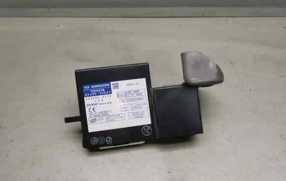 Toyota Yaris Other control units/modules 8930052021 2326000110