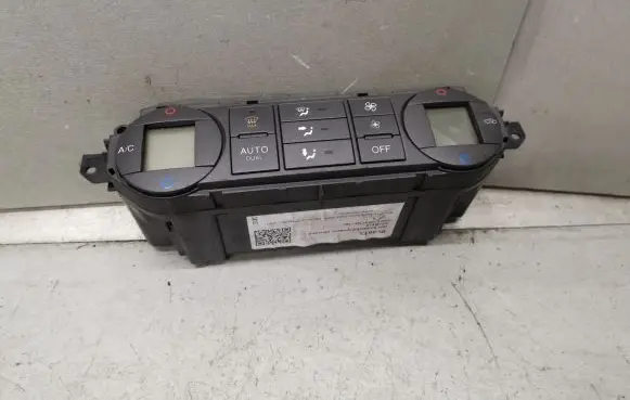 Ford Focus C-MAX Climate control unit 3M5T18C612AH