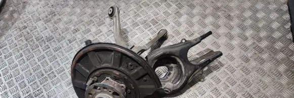 Rear wheel hub spindle/knuckle