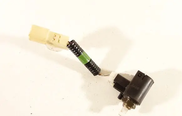 Clutch pedal sensor