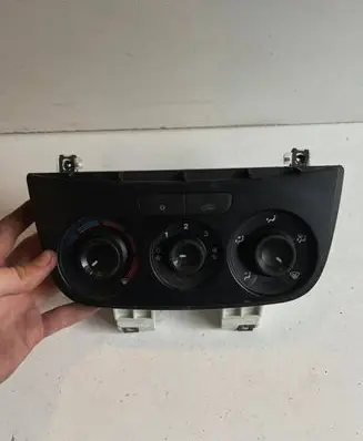 Fiat Doblo Climate control unit 051474010000013