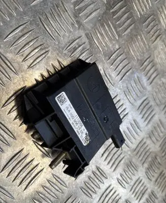 Mercedes-Benz E W238 Battery relay fuse A0009061505 1110055 0610170955