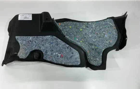 Dodge Challenger Trunk/boot lower side trim panel 04662031AF