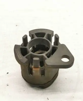 Volvo C30 Radiator mount bracket 30639749