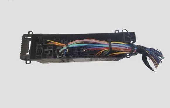 Ford C-MAX II Fuse module AV6T14K131AB