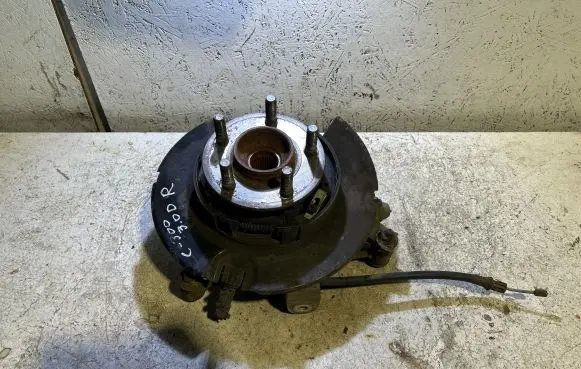 Chrysler 300C Rear wheel hub