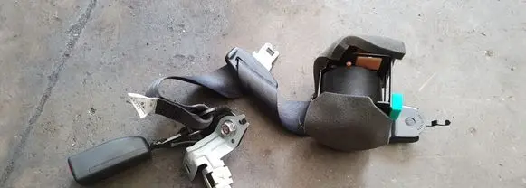 Mazda 6 Rear seatbelt