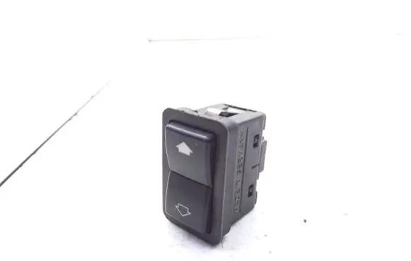 BMW 5 E39 Electric window control switch 8368974