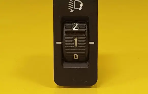 BMW 5 E39 Headlight level height control switch 61318360460 8360460