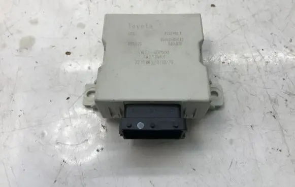 Toyota Avensis T250 Window wiper relay 8594005040