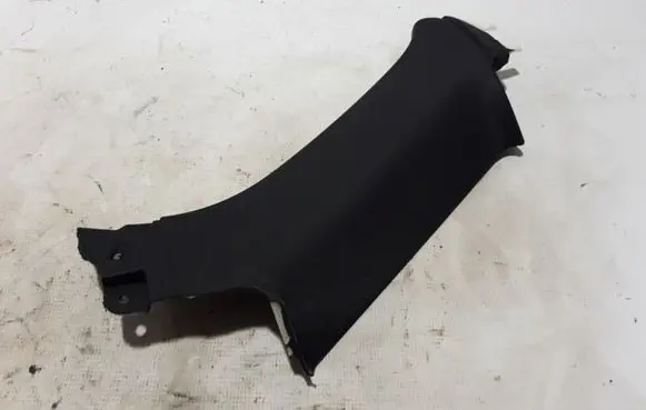(D)pillar trim (top)