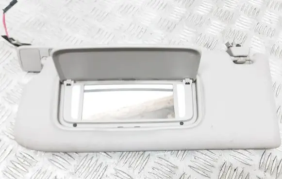 Sun visor