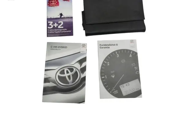 Toyota C-HR I Owners service history hand book 