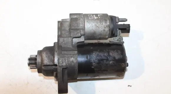 Volkswagen PASSAT B6 Starter motor 021911023