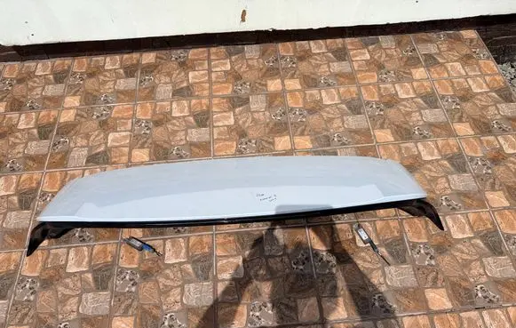 Land Rover Range Rover Evoque L551 Tailgate/trunk spoiler K8D244210AEW
