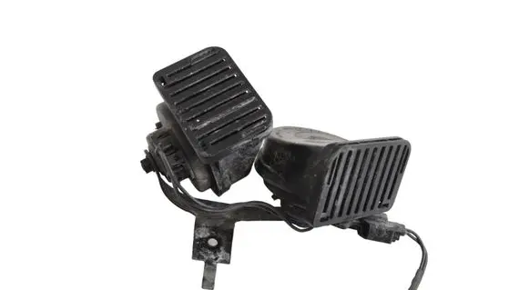 Jaguar XJ X351 Horn signal AW9313A803AB