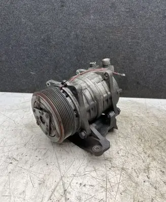 Mercedes-Benz Sprinter W906 Air conditioning (A/C) compressor (pump) 1514100963