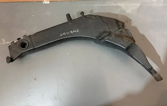 Peugeot 308 Windshield washer fluid reservoir/tank 9801927380 9806526980