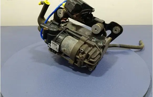Audi A4 S4 B7 8E 8H Air conditioning (A/C) compressor (pump) 6884682