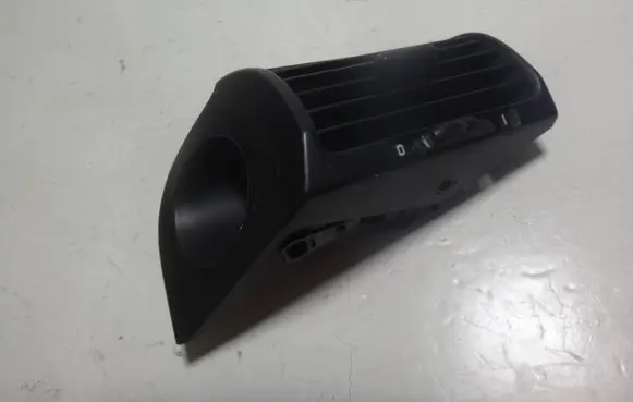 BMW 5 E34 Dashboard side air vent grill/cover trim 1384088