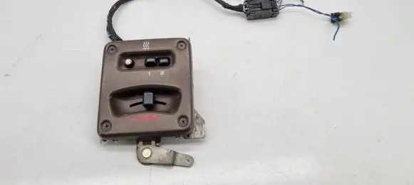 Nissan Patrol Y60 Climate control unit