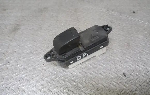 Mazda CX-7 Electric window control switch EH6266370