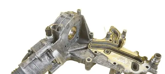 Opel Insignia A Oil filter mounting bracket 55578235 B20DTH