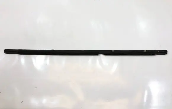Mercedes-Benz C W203 Rear door windshield rail 