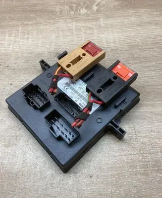 Audi A6 S6 C6 4F Comfort/convenience module 4F0907279 4F0910279K