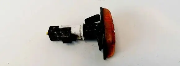 Citroen Xsara Front fender indicator light E20191081