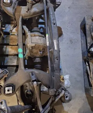 Mercedes-Benz C W205 Rear axle beam with reductor A2053501520 0303370 251116