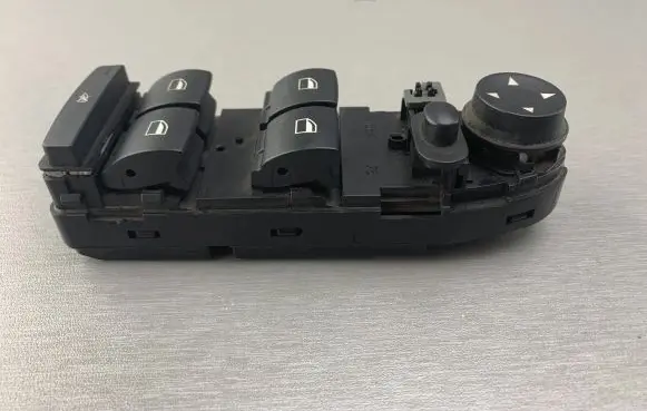 BMW 5 E60 E61 Electric window control switch 9122110 61319122110