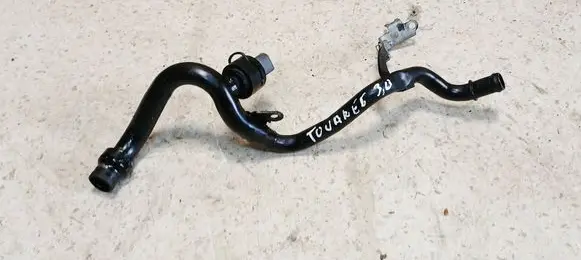 Volkswagen Touareg I Engine coolant pipe/hose 059121065