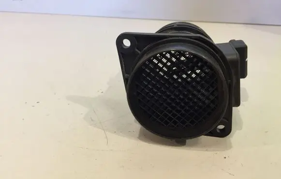 Volvo S40, V40 Mass air flow meter H7700104426 7700114778 1944635050302