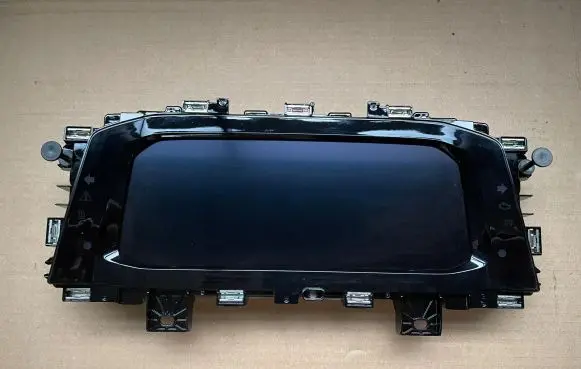Volkswagen Golf VIII Speedometer (instrument cluster) 5H0920340B
