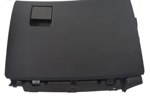 Glove box